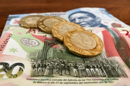Mexico $20-peso new coins old bank notes