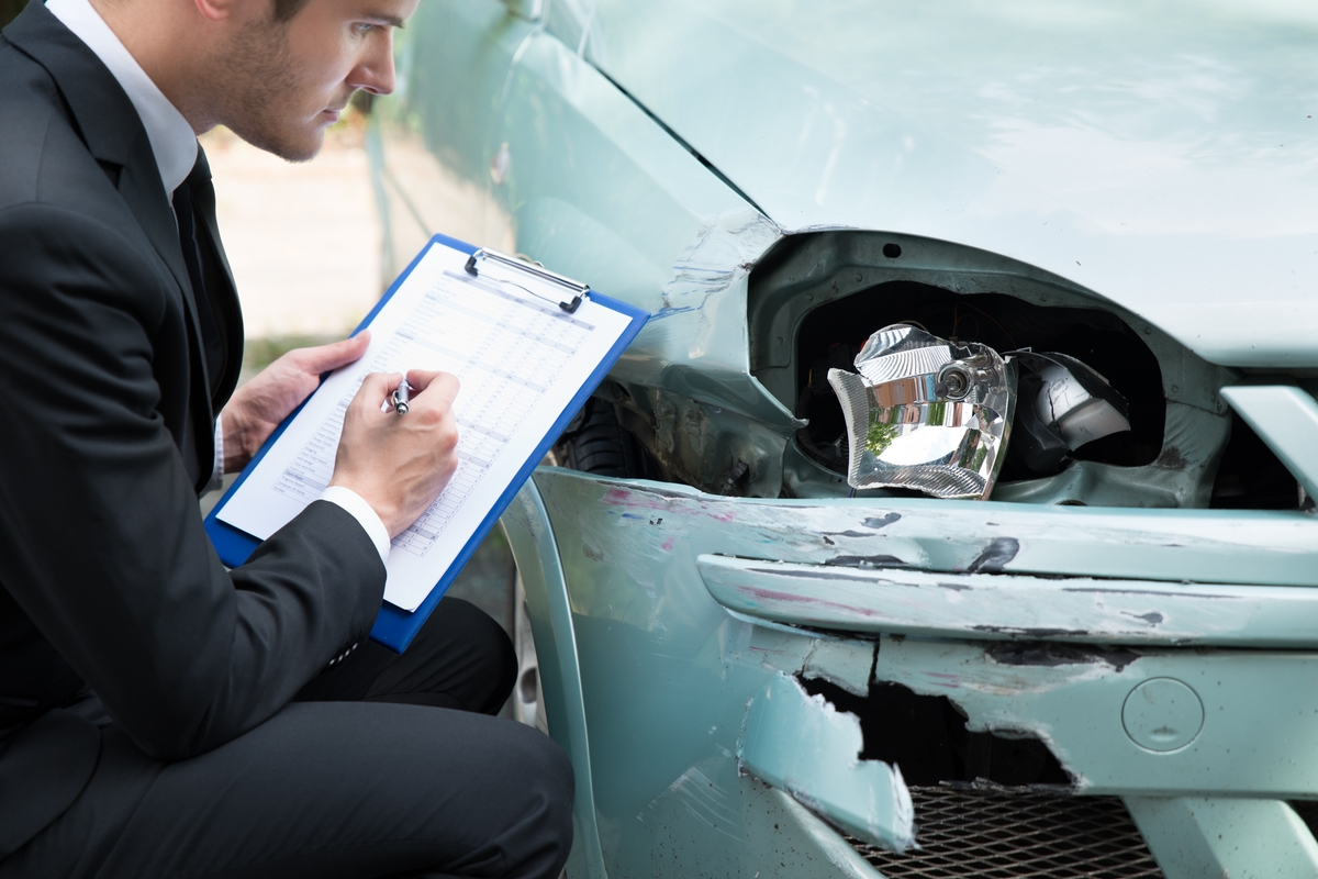 Assessing a car accident