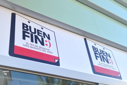 El Buen Fin sign on a store