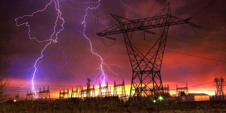 Lightning strikes power distribution station