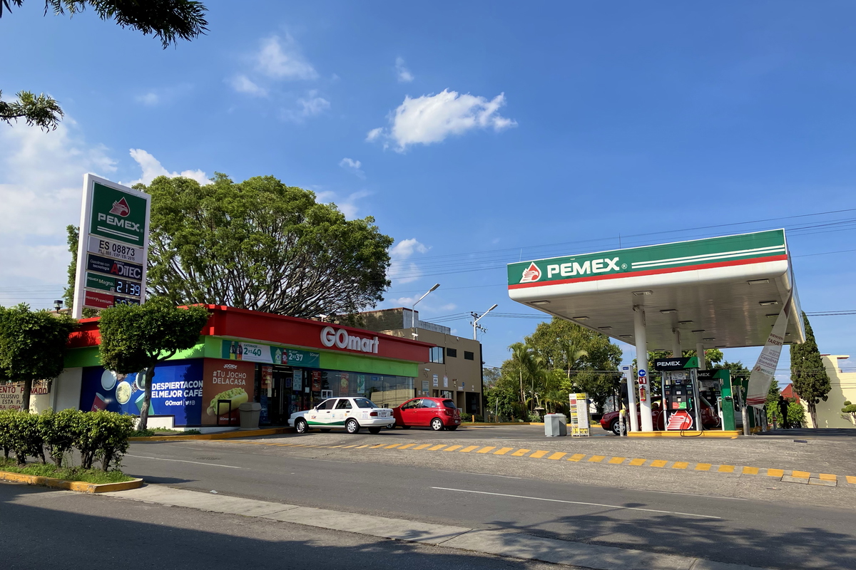 Gasoline service station in Mexico