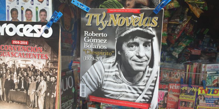 News Stand in Mexico: Roberto Gomez Bolaños