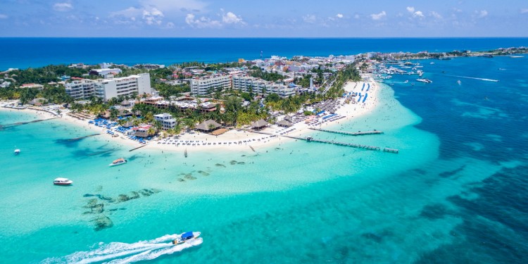 Where to Stay in Isla Mujeres: The BEST Areas in 2024