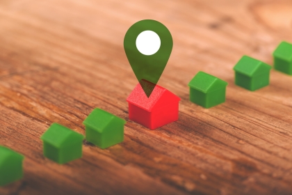 House location highlighted on a row of properties