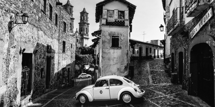 VW Taxi in Taxco